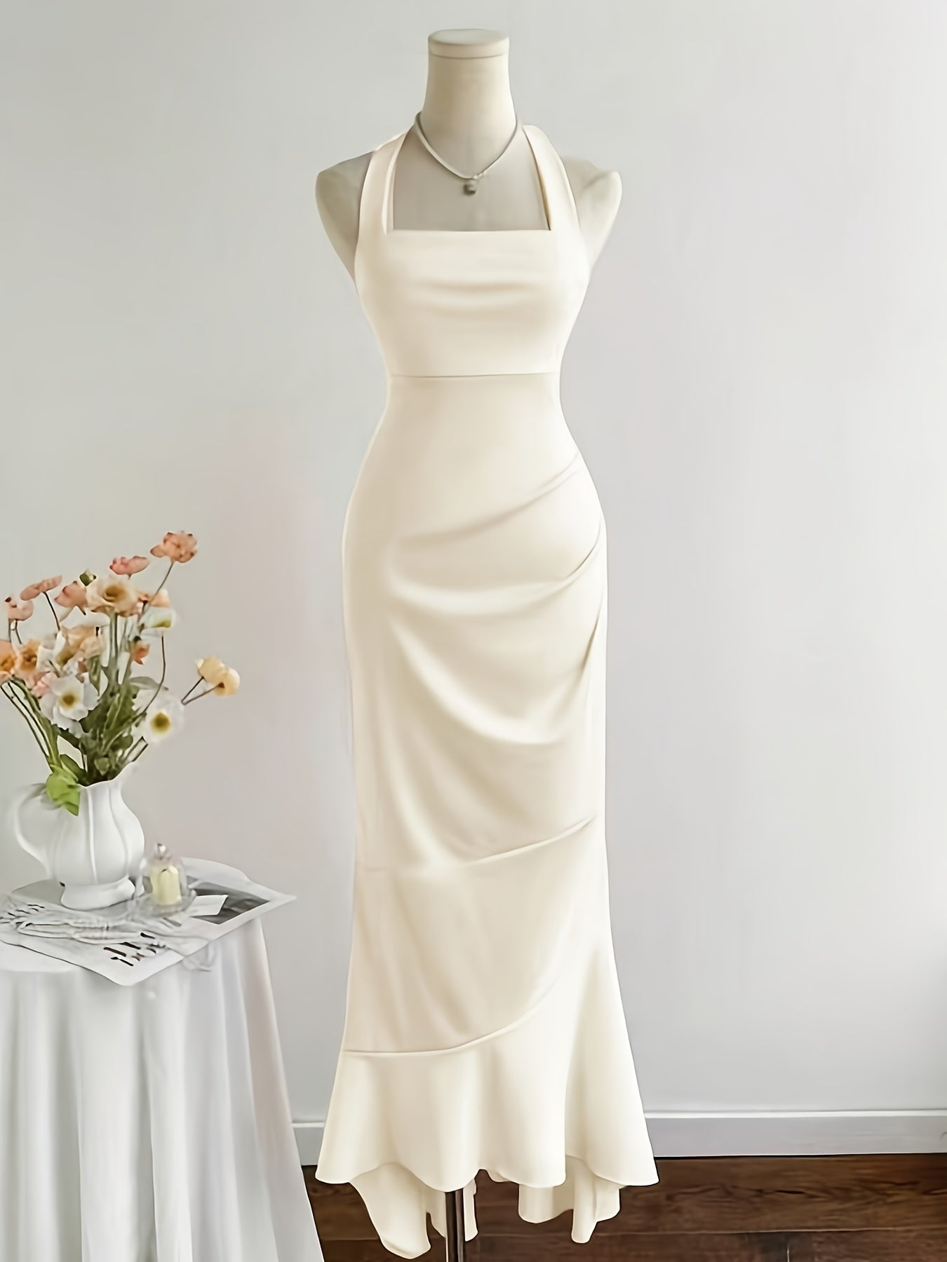 Women's Elegant Halter Neck Mermaid Dress with Ruched Waist & Back Tie Detail - Solid Color Fitted Silhouette, Medium Stretch, Machine Washable for Spring Summer Fall, Cocktail Attire, Stretchy Fabric, Trendy Outfit